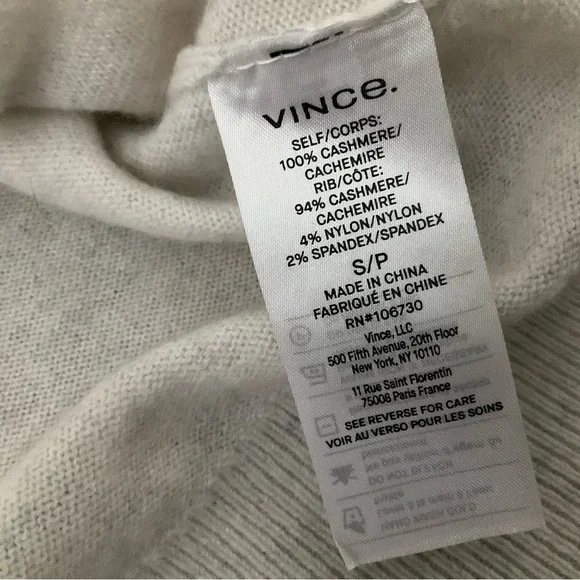 VINCE Cashmere V Neck Sweater Pullover in Heather White